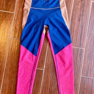 Outdoor Voices Crop Leggings - RARE color